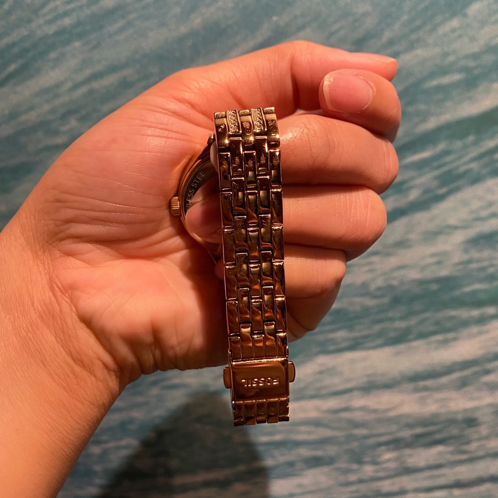 Fossil Watch - Picture 4 of 9